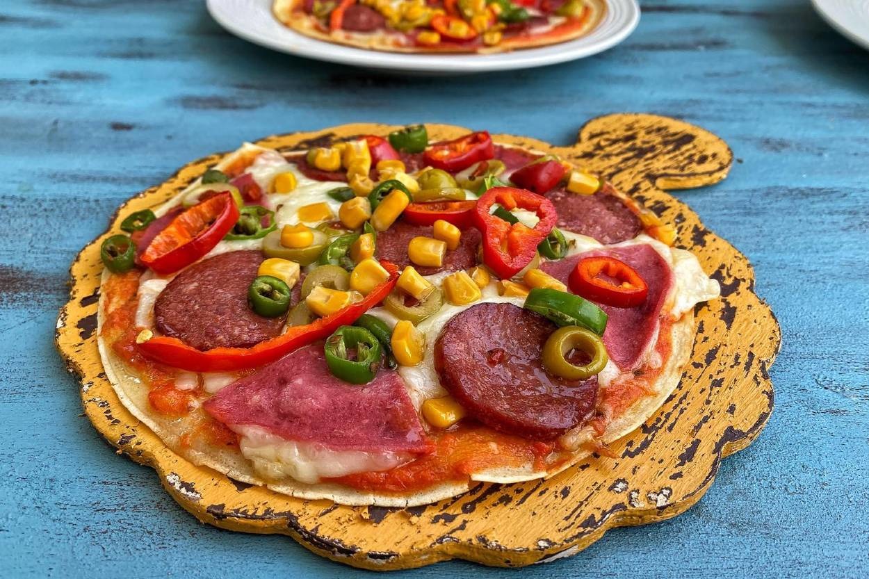 Mayalı Hamurlara Hiç Gerek Yok: Krep Pizza