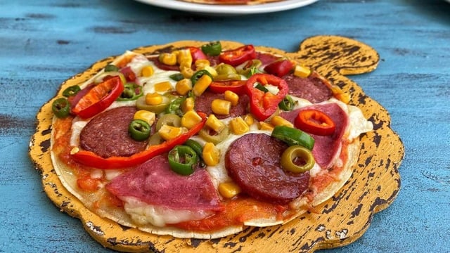 Mayalı Hamurlara Hiç Gerek Yok: Krep Pizza