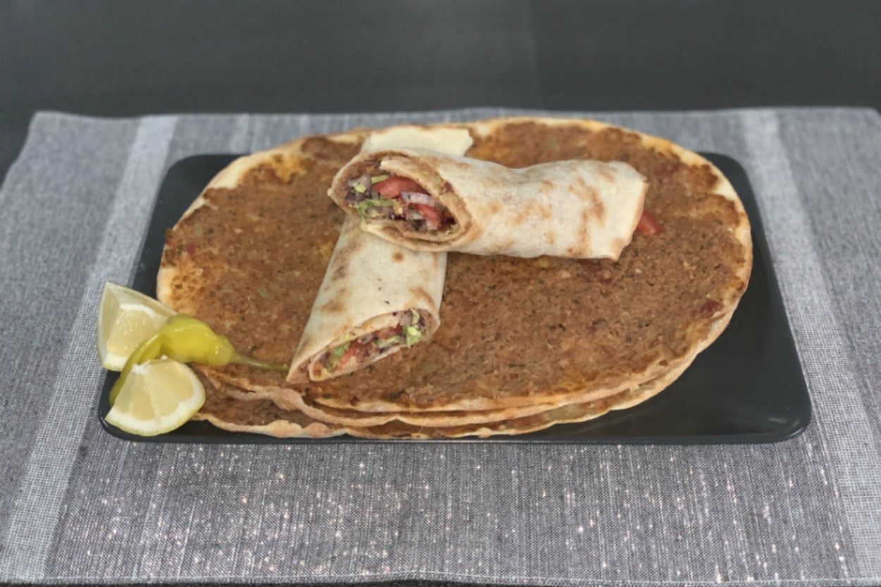 Çıtır Hamurlu: Ev Yapımı Lahmacun