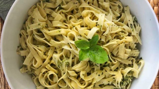 İzmir Tulumuyla: Pesto Soslu Tagliatelle