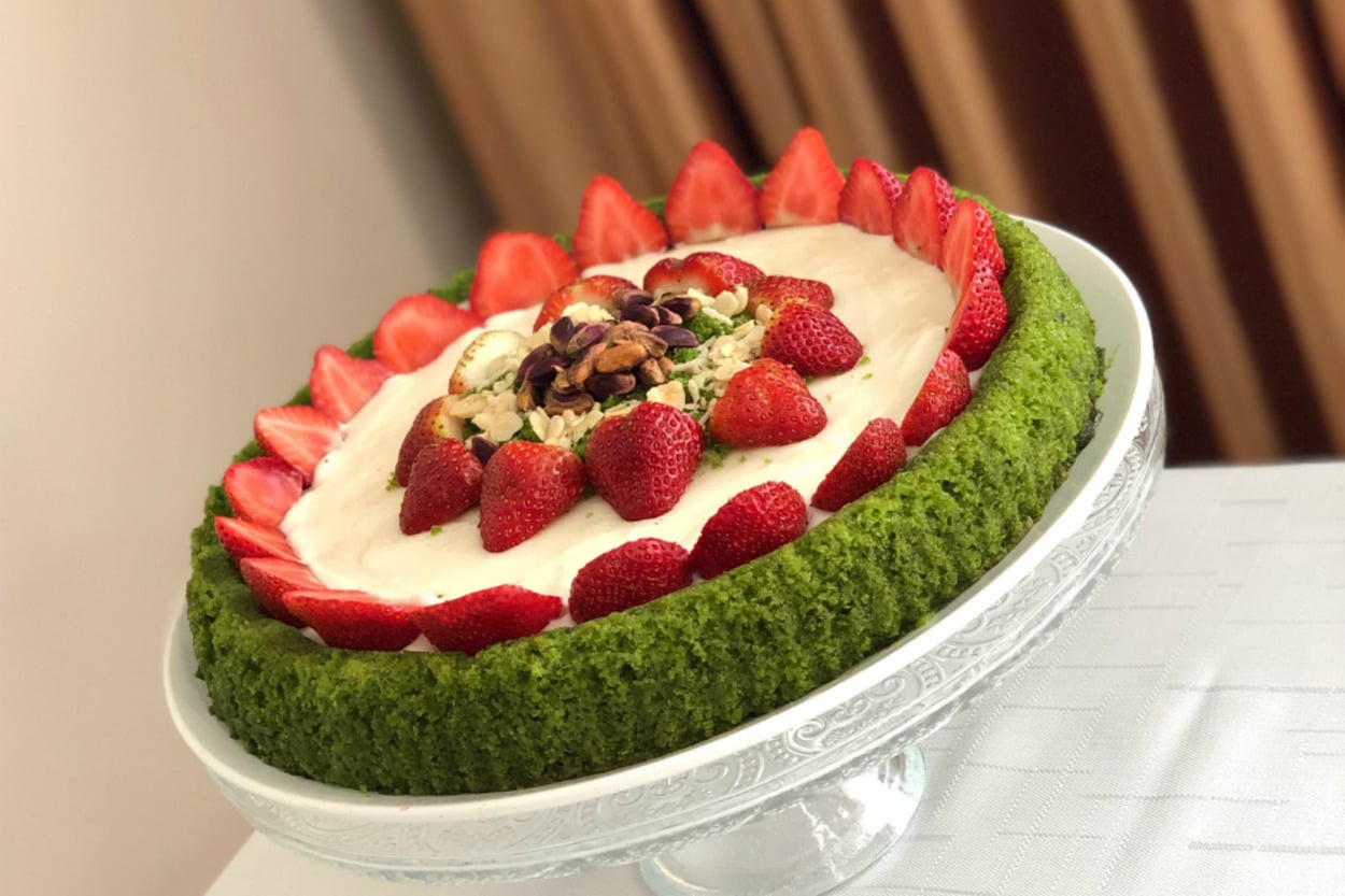 Şık Sunumlu: Ispanaklı Tart Kek