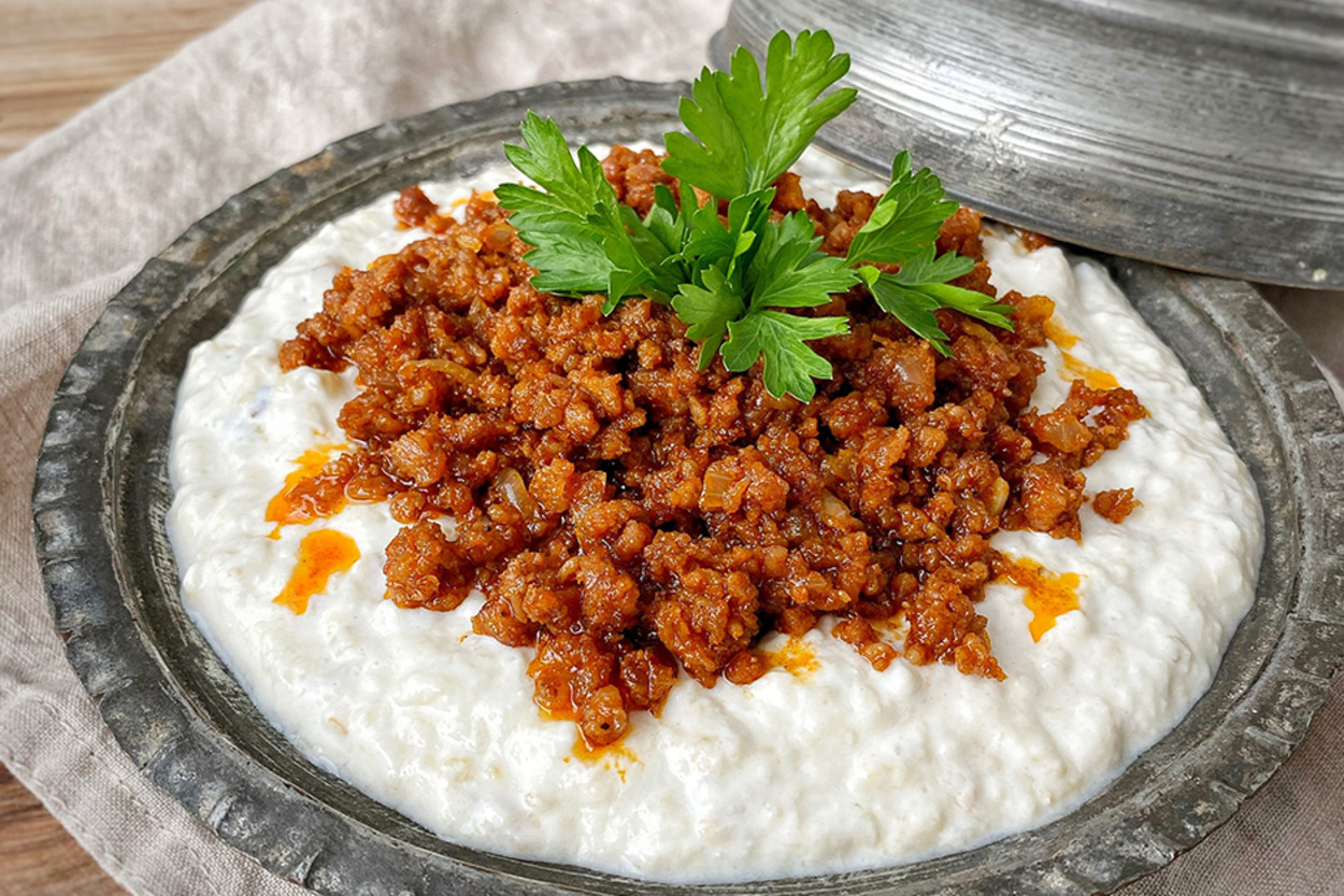 Çok Lezzetli ve Pratik: Kıymalı Ali Nazik Kebabı