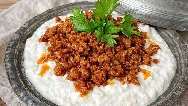 Çok Lezzetli ve Pratik: Kıymalı Ali Nazik Kebabı