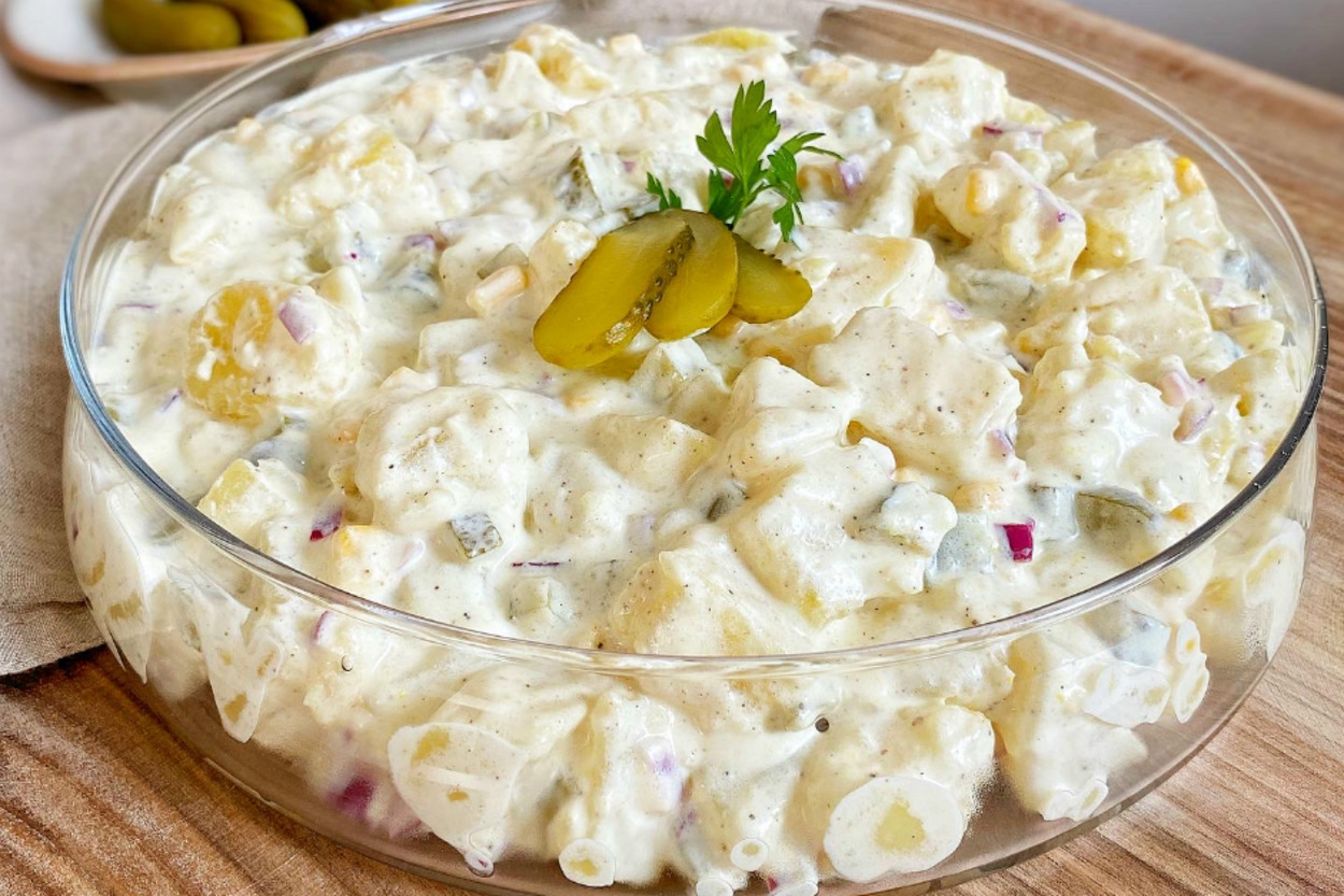 Sofraları Tamamlar: Soslu Patates Salatası