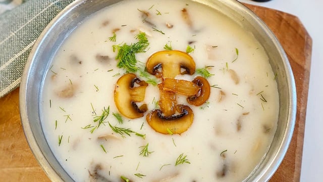 Mantarı Sevdirir: Sütlü Mantar Çorbası