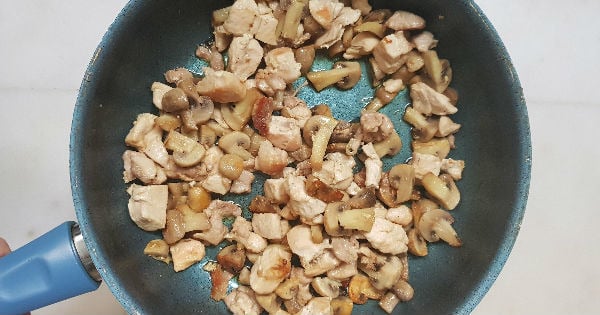 kori-soslu-mantarli-tavuk3