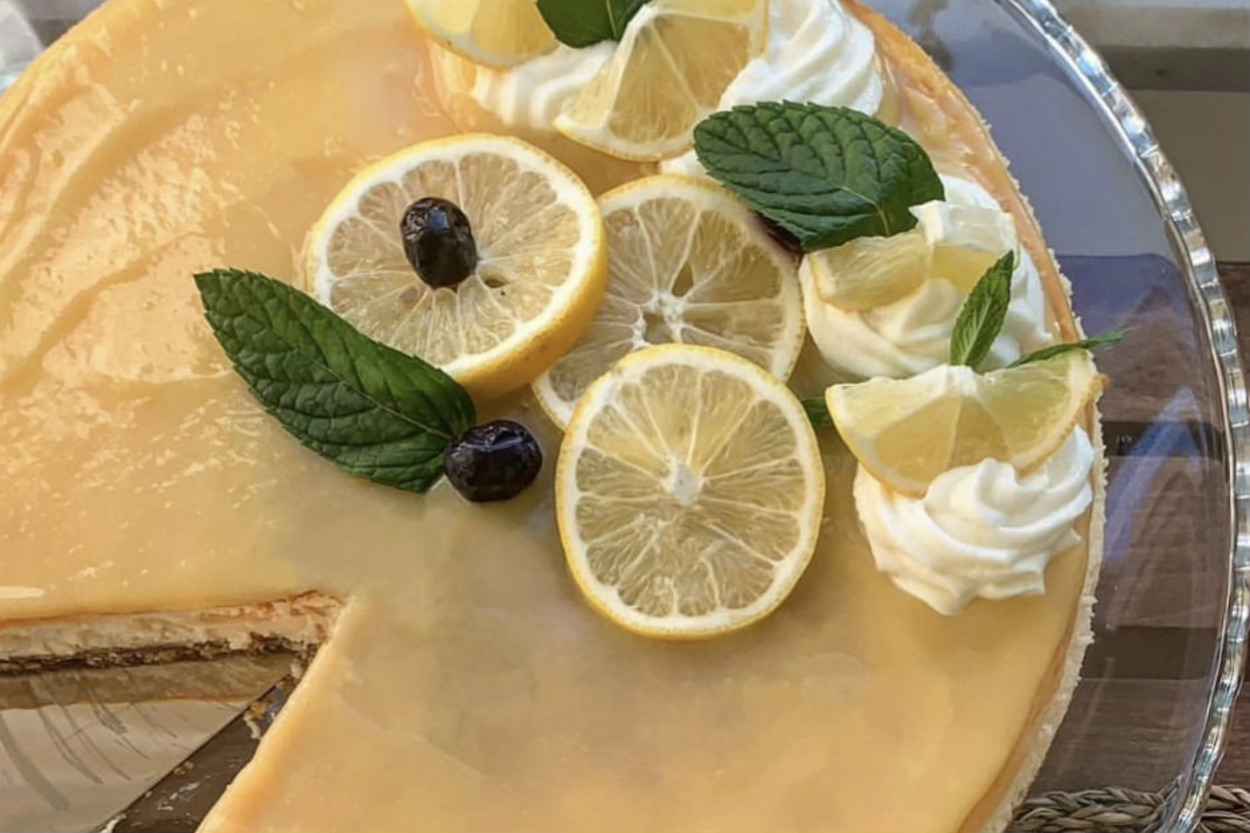 Ekşi Tatlı Uyumu: Limonlu New York Cheesecake
