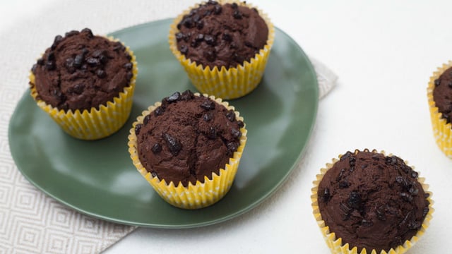 Muzlar Değerlendirilsin: Muzlu Kakaolu Muffin