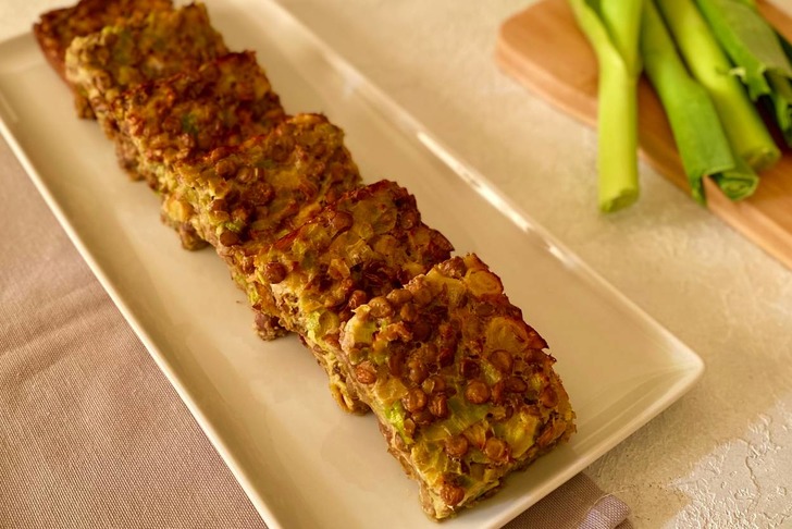 Pırasalı Mercimekli Unsuz Börek Tarifi
