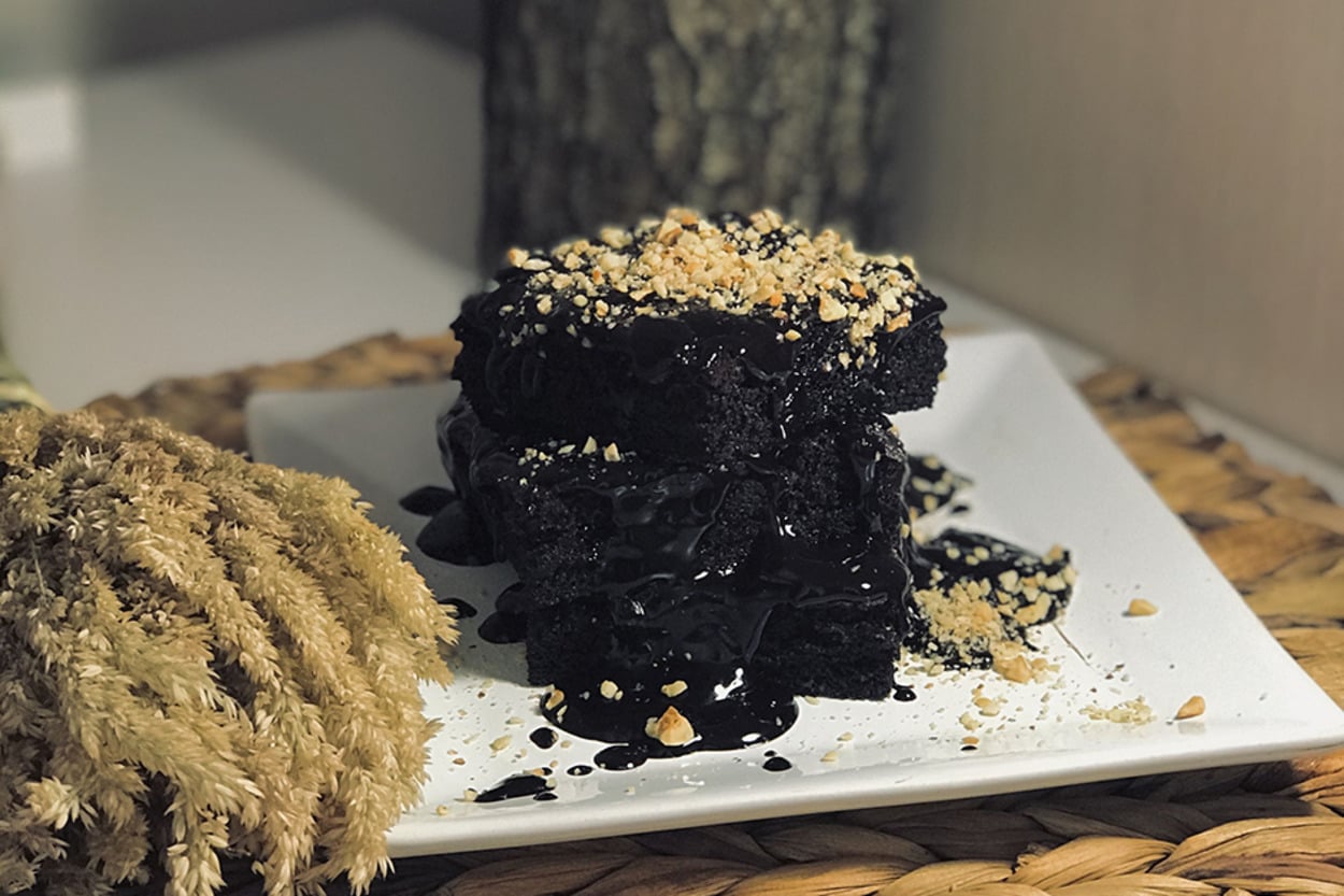 Yoğun Çikolata Tadı: Brownie Kek