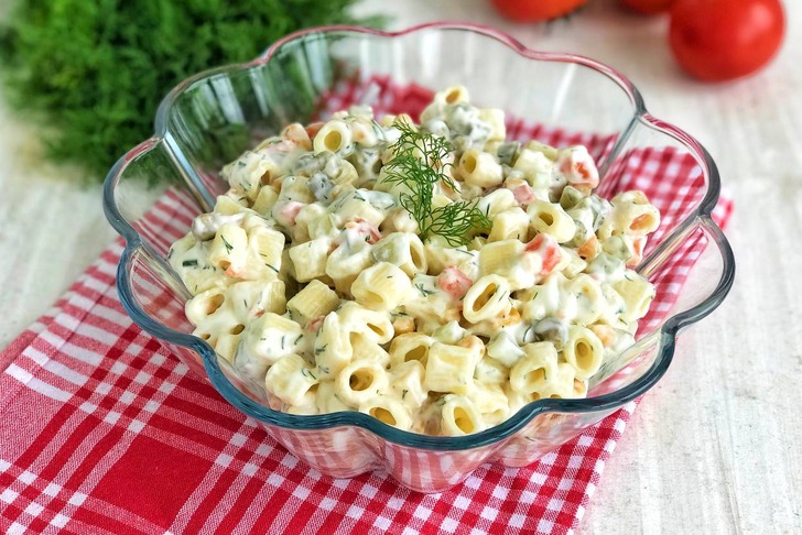 Yoğurtlu Makarna Salatası Tarifi