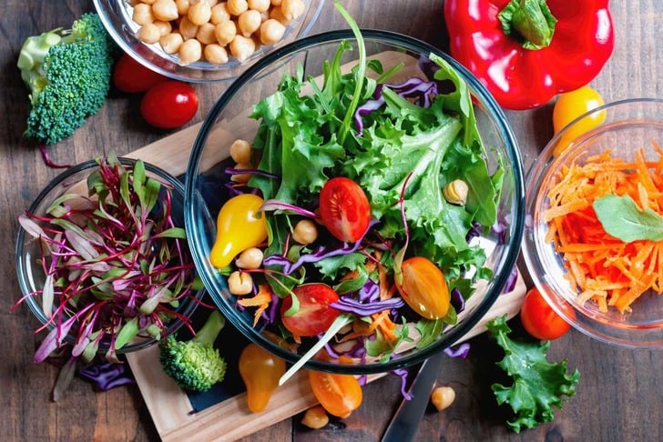 salata-kac-kalori-besin-degerleri-shutter
