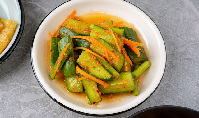 Kore Turşusu: Salatalık Kimchi (Ol Kimchi)