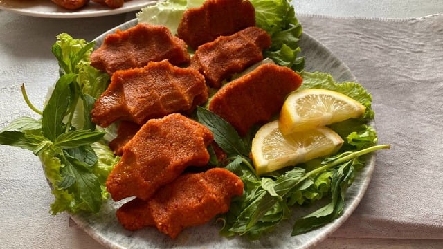 Uzun Uzun Yoğurmadan: Cevizli Çiğ Köfte