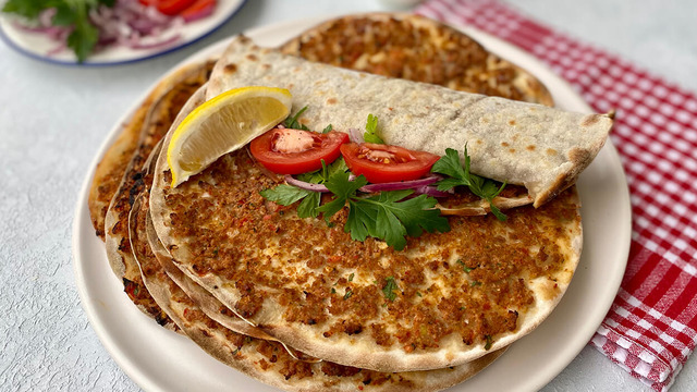 Evde Yapalım: Lokanta Usulü Lahmacun