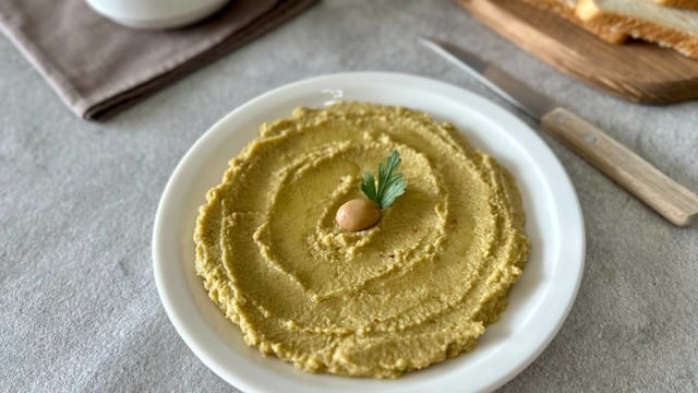 5 Dakikada Sofrada: Yeşil Zeytin Ezmesi