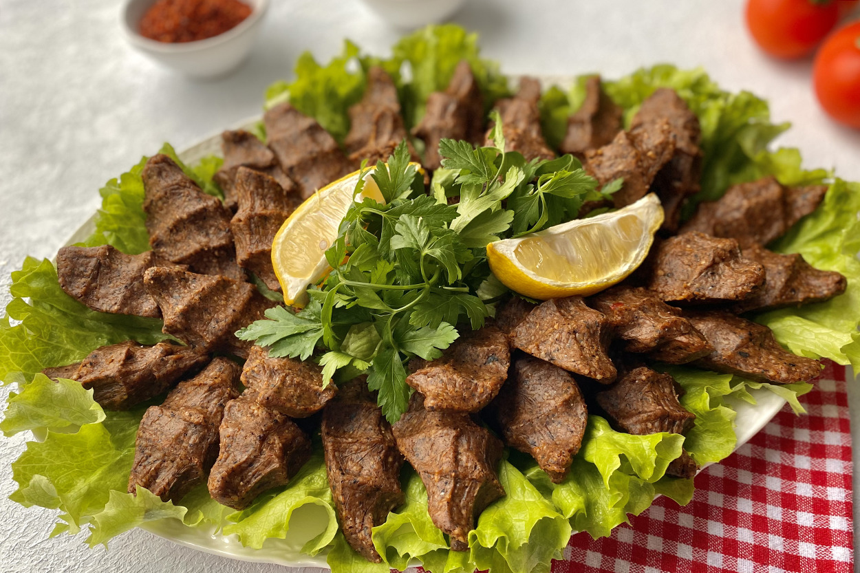 Yoğurmayla Uğraşmadan: Blenderda Çiğ Köfte