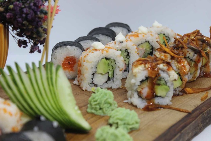  Eagle Chinese Gastro & Sushi Menü