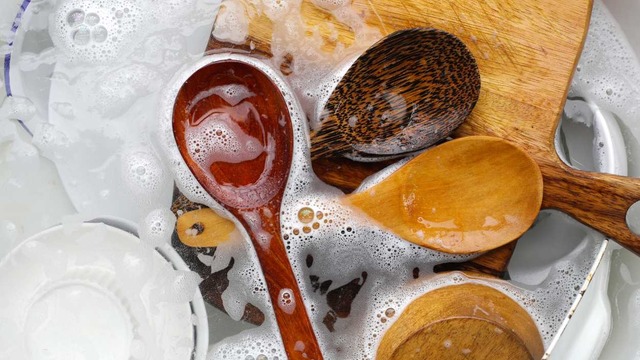 Tahta Kaşık Temizliği: 5 Kolay Yöntemle Tahta Kaşık Nasıl Temizlenir?
