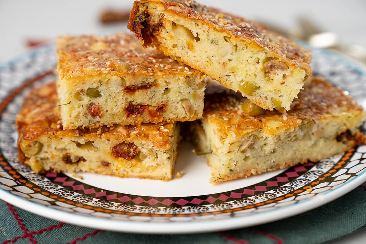 Buram Buram Lezzet: Peynirli Tuzlu Kek