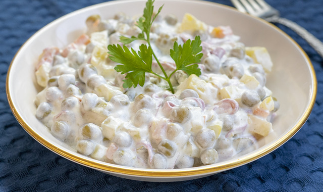 Meze Sofrasına Yakışır: İtalyan Salatası