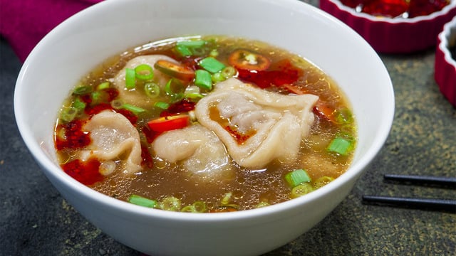 Uzak Doğu'nun Şifalı Çorbası: Wonton Çorbası