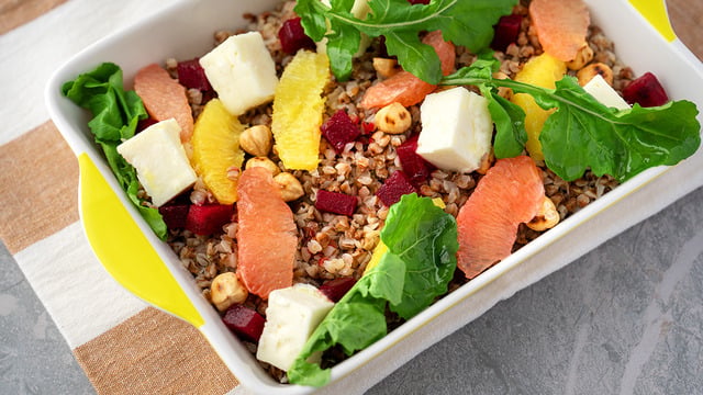 Bol Lifli: Karabuğdaylı Salata