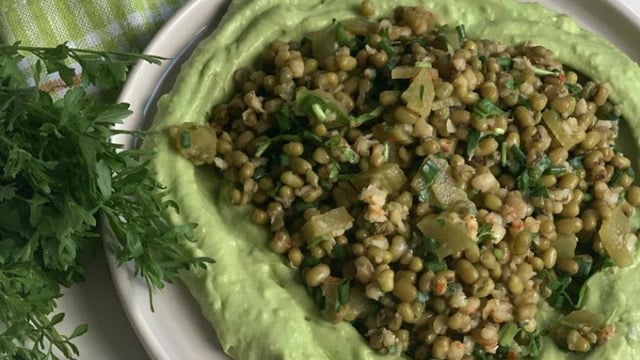 Son Derece Pratik: Avokado Ezmeli Maş Fasulyesi