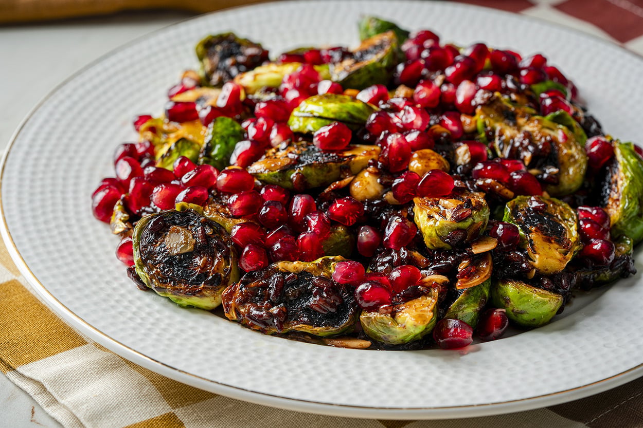 Farklı ve Besleyici: Narlı Brüksel Lahanası