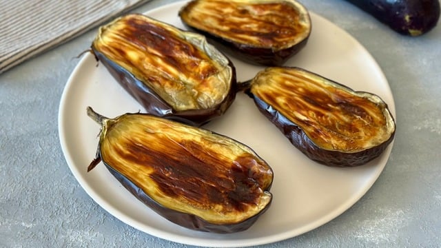 Hızlı ve Zahmetsiz: Bostan Patlıcan Közlemesi
