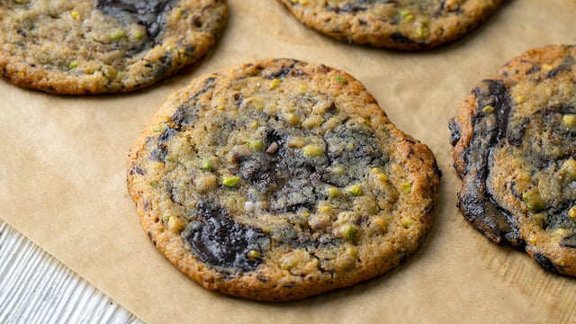 İçi Yumuşak Dışı Çıtır: Çikolata ve Fıstıklı Cookie