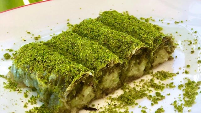 Lezzetine Doyamayacaksınız: Fıstık Sarma