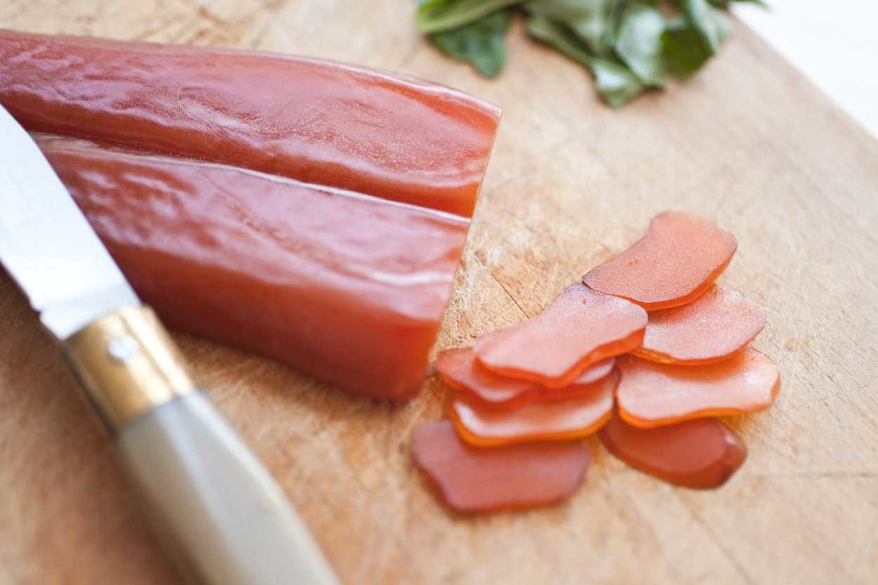 Bottarga (Kefal Havyarı) Nedir? Nasıl Yenir?