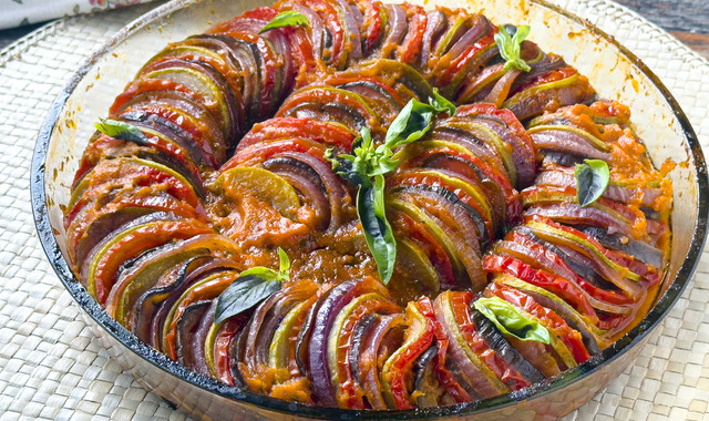 Fransız Mutfağının Rengi: Orijinal Ratatuy (Ratatouille)