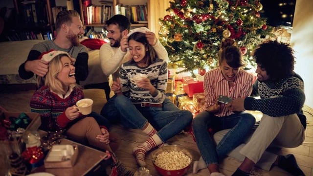 Yılbaşı Oyunları: Aileniz ve Arkadaşlarınızla Eğlence Dolu Bir Gece
