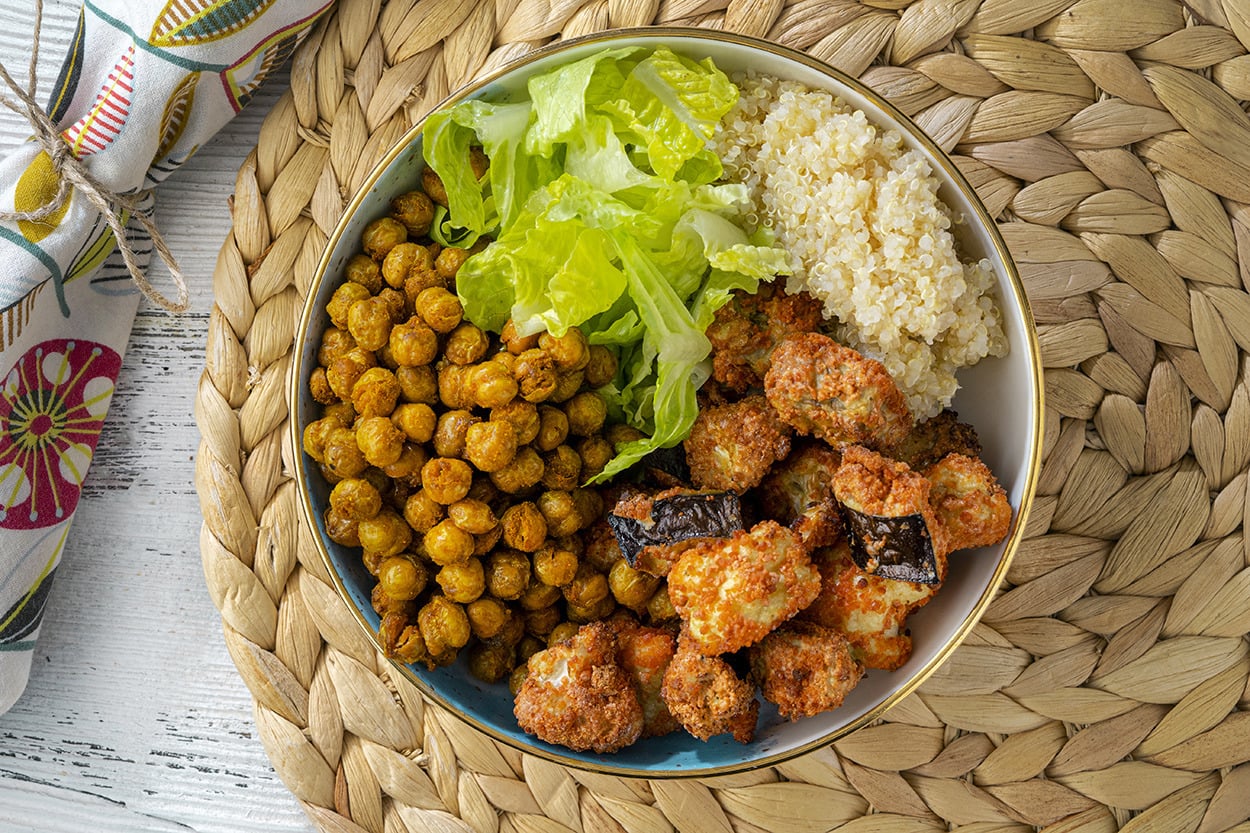 Kase Dolusu Lezzet: Lightfry'da Çıtır Nohutlu Sebzeli Bowl
