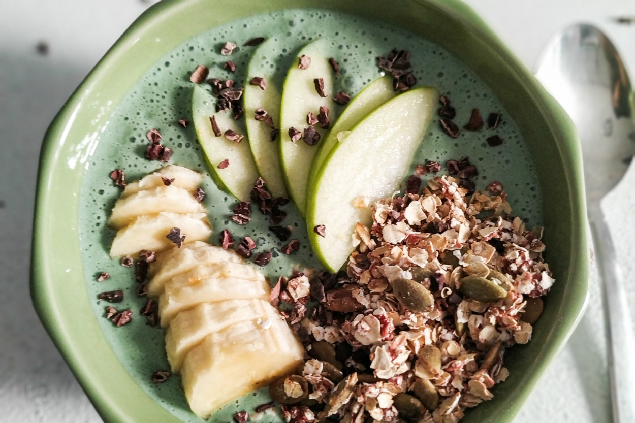 Tok Tutar: Muzlu Spirulina Bowl