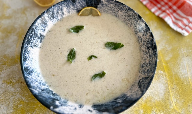 Ferahlatıcı Başlangıç: Limon Çorbası