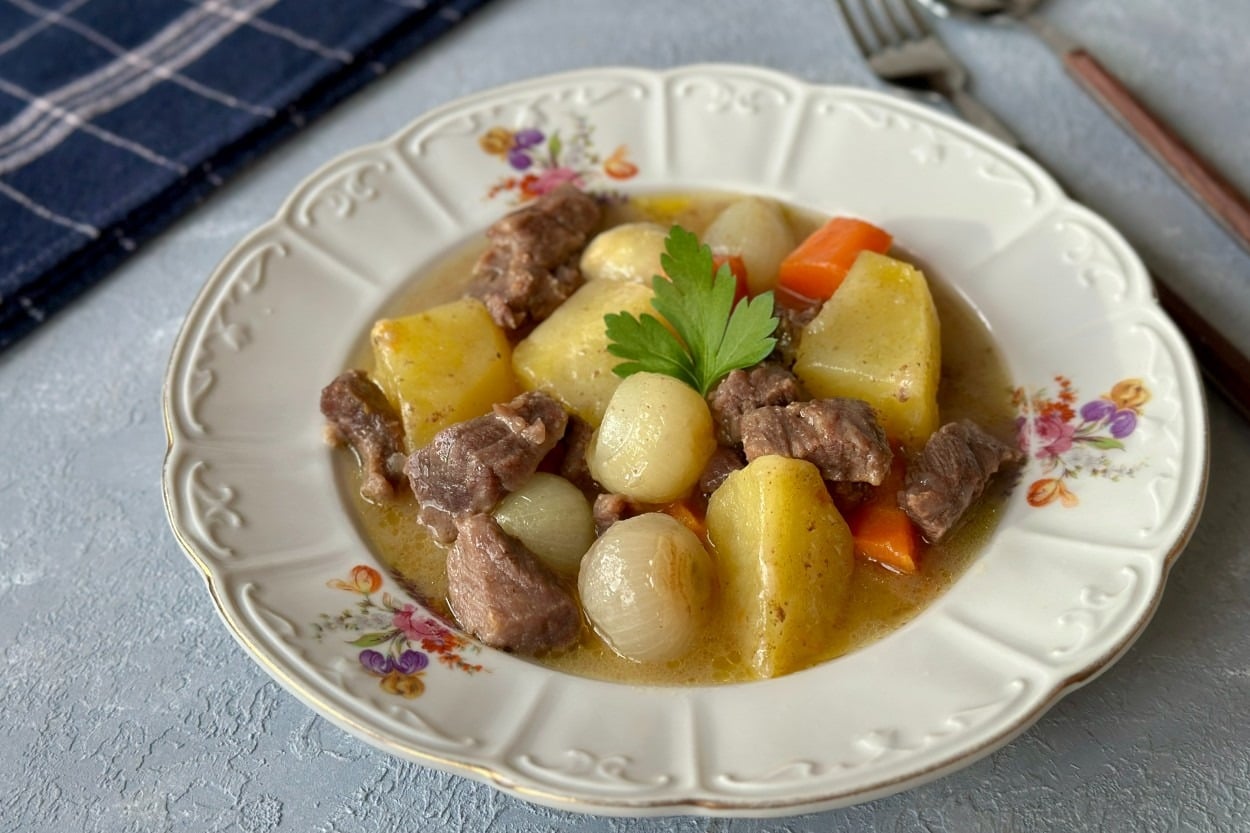 Çok Besleyici: Sebzeli Et Haşlama