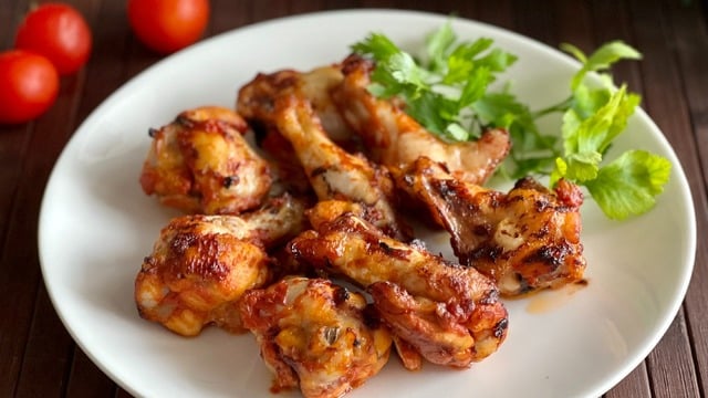 Doyum Olmaz: Fırında Soslu Kanat
