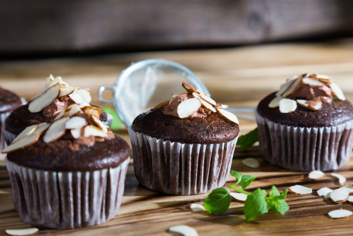 Bademli Çikolatalı Cupcake Tarifi