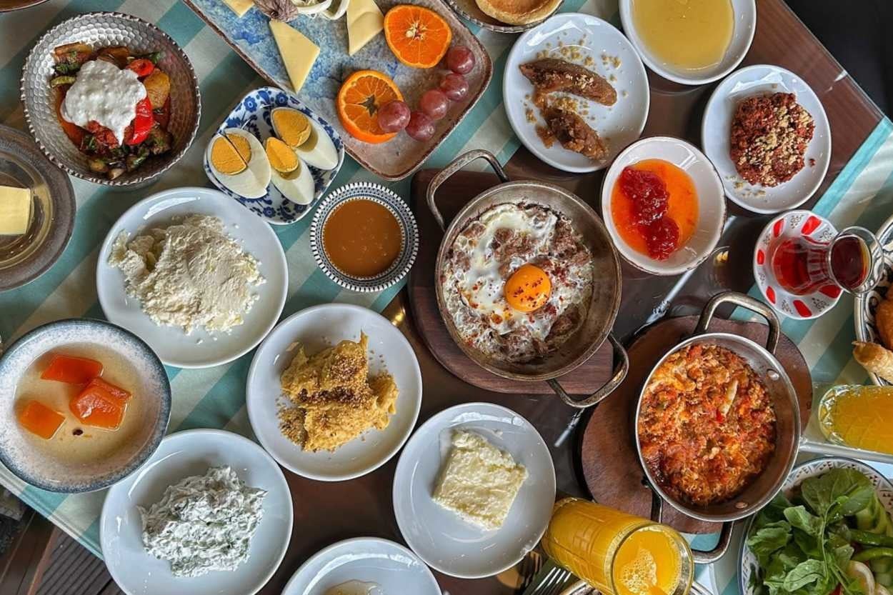 Beylikdüzü Kahvaltı Mekanları: Beylikdüzü'nün En İyi 8 Kahvaltıcısı