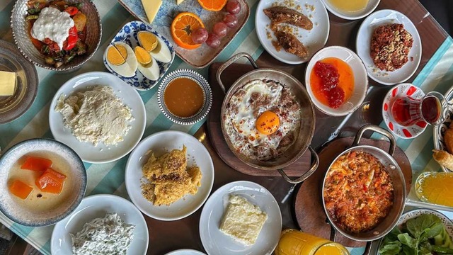 Beylikdüzü Kahvaltı Mekanları: Beylikdüzü'nün En İyi 8 Kahvaltıcısı