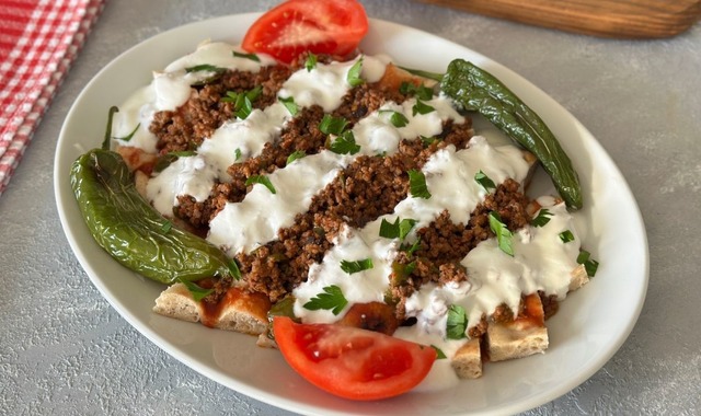 Evde Lokanta Havası: Kıymalı İskender