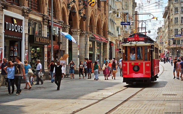 Beyoğlu'nda Turist Olma Rehberi