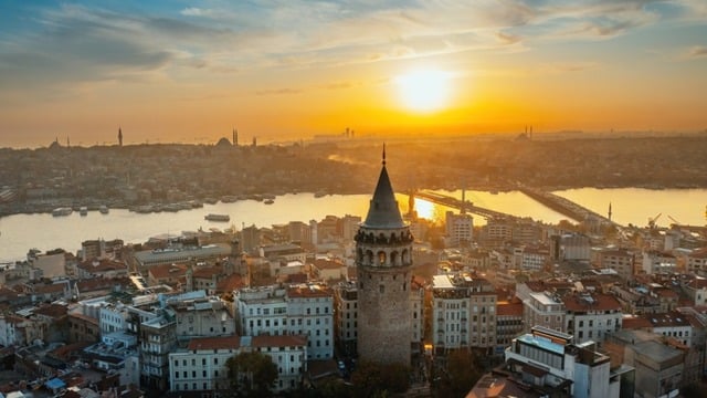 Beyoğlu'nda Turist Olma Rehberi