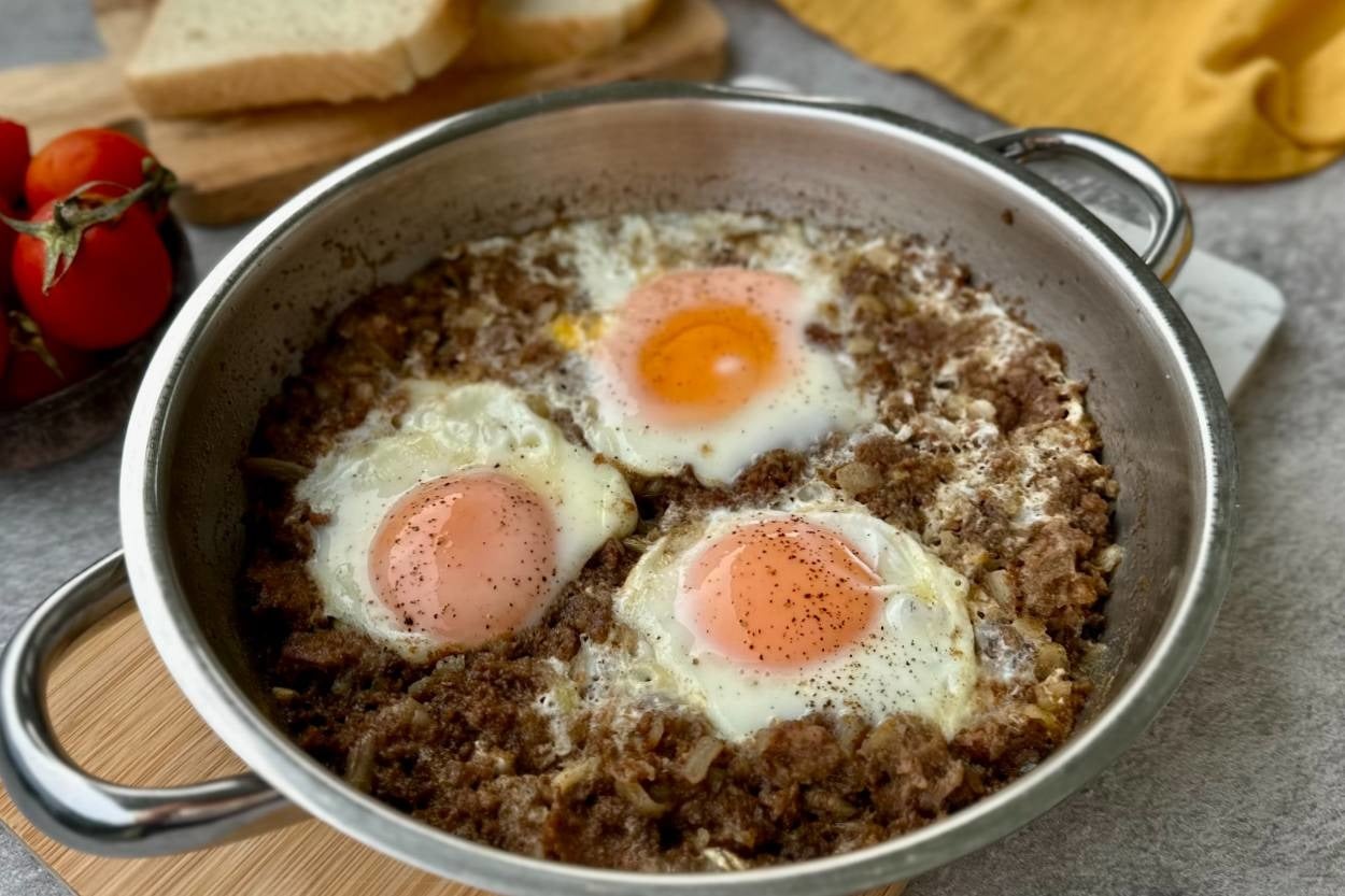 Ekmek Banılır: Yumurtalı Kavurma