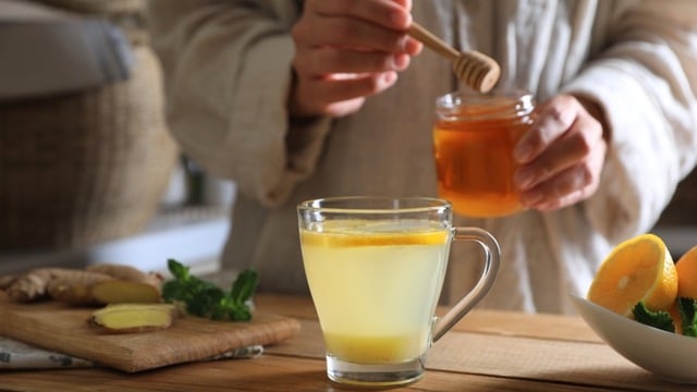 Ballı Limonlu Suyun Faydaları Nedir? Ne İşe Yarar?
