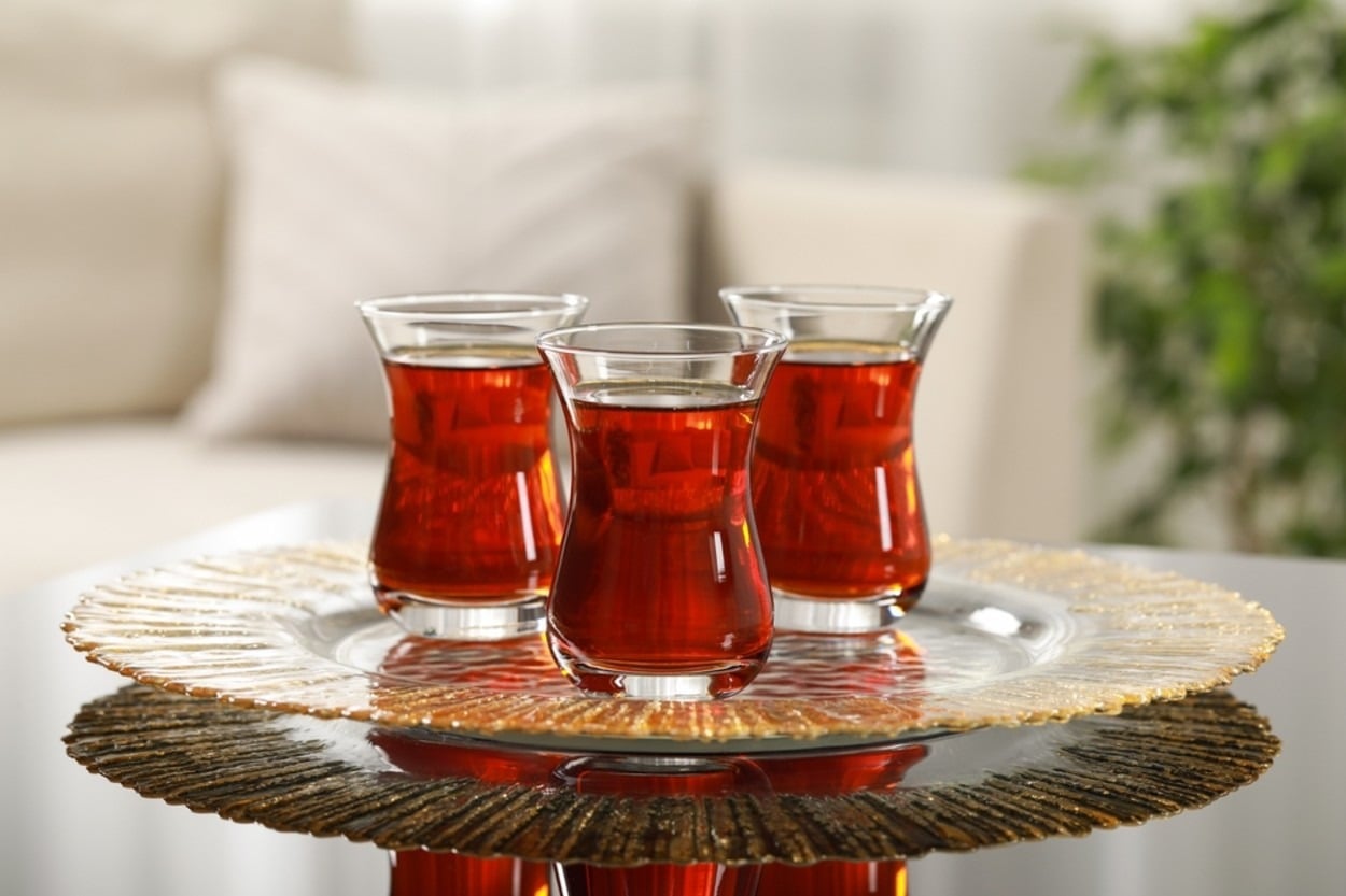 Şekerli ya da Şekersiz: Çay Kilo Aldırır mı?  