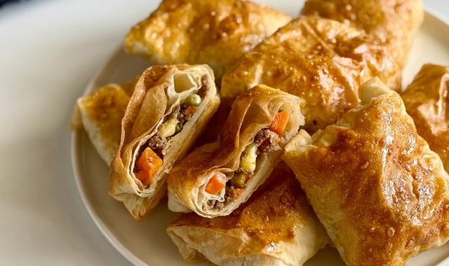 Kıyması da Var: Garnitürlü Börek